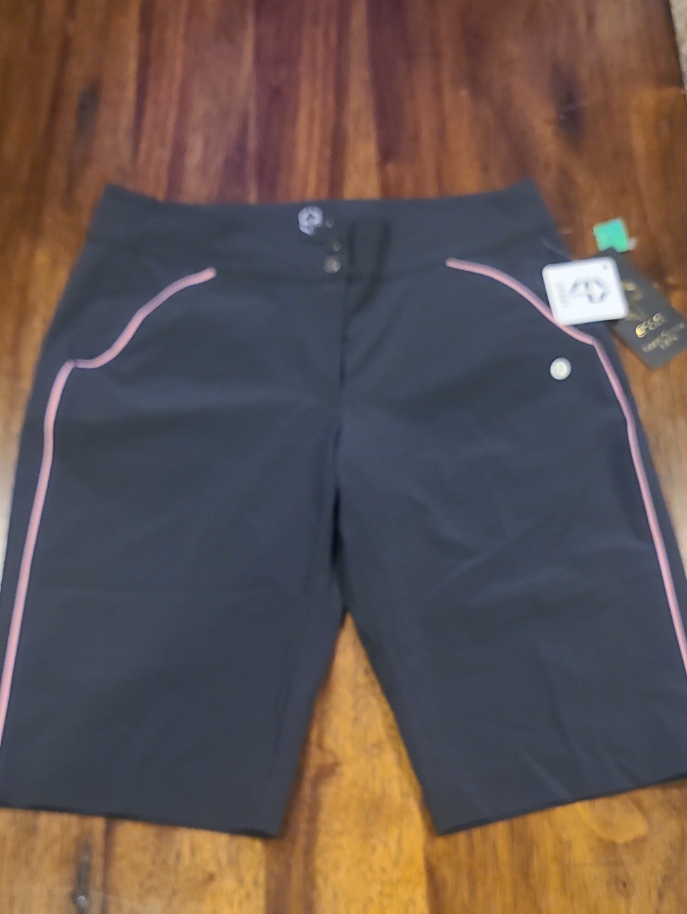 EP Pro women's golf shorts in Grey Size 6. New